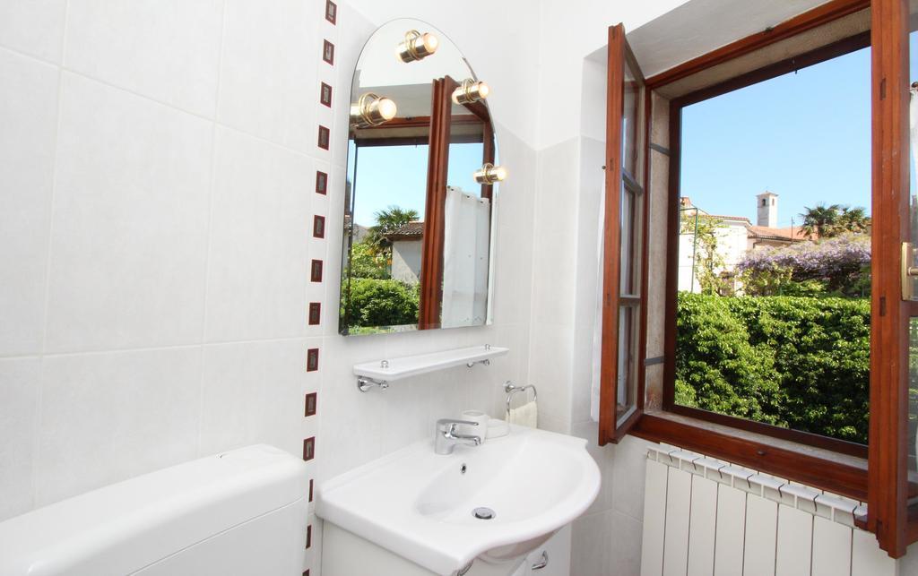 Apartments Ive Ровин Екстериор снимка